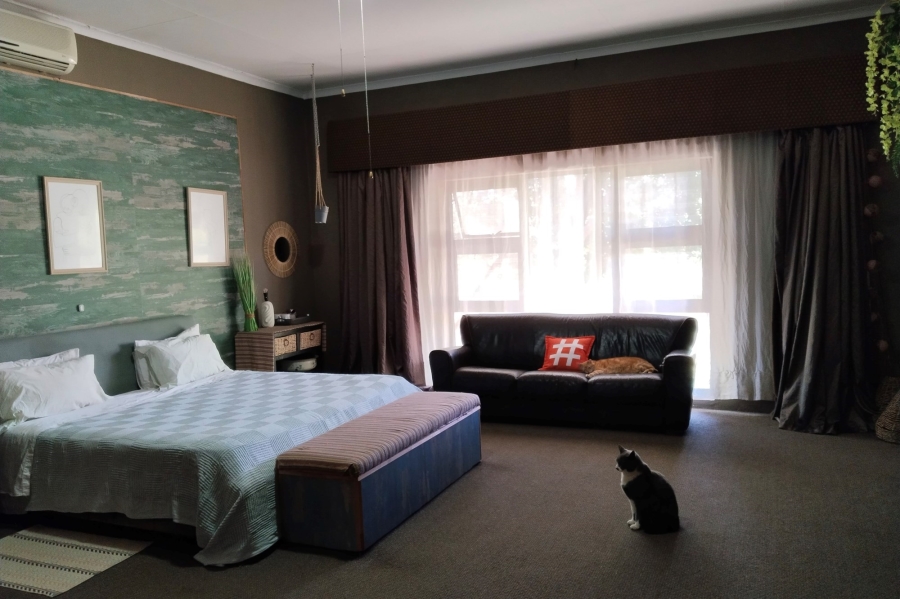 4 Bedroom Property for Sale in Broederstroom North West